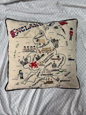 Vintage Cat Studio England International Series Embroidered Pillow 2001